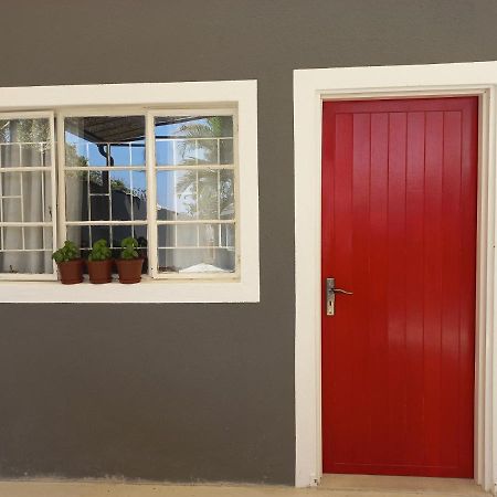 Urban Farm Haus Guesthouse Рунду Экстерьер фото